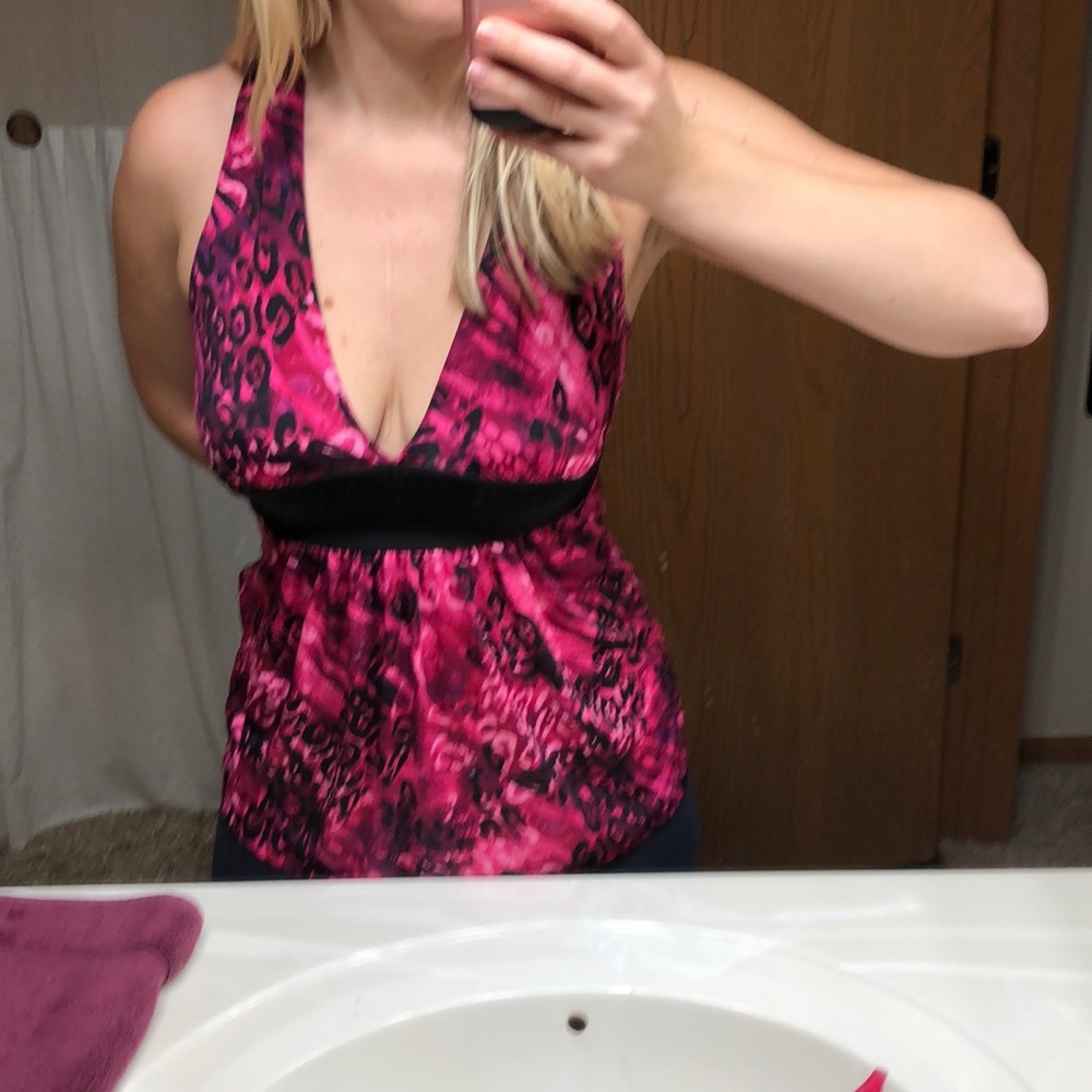 3 for $25 Sale! 🧜🏼‍♀️ criss-cross pink cheetah